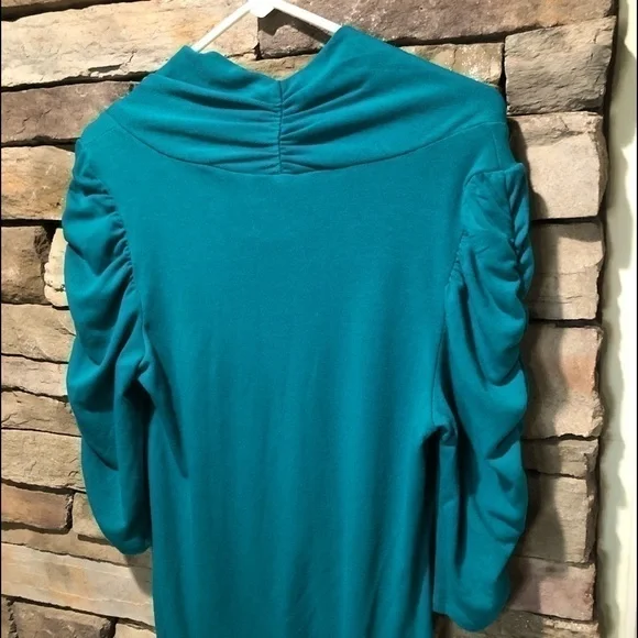 New directions size medium ruffle sleeve shirt - Picture 9 of 14